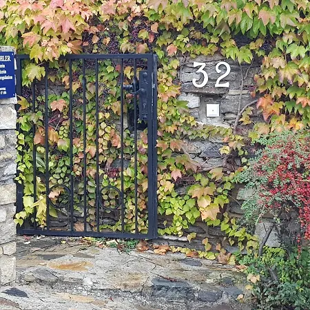 Апартаменты Blick Ueber Mit Terrasse