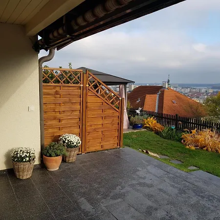 Blick Ueber Mit Terrasse 아파트 *