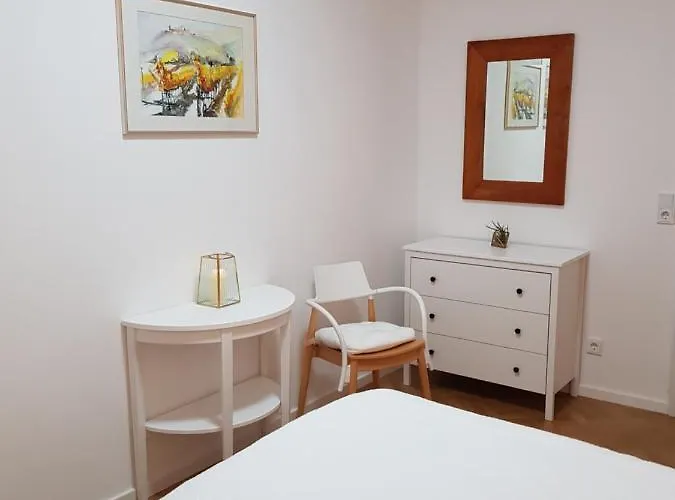 Blick Ueber Mit Terrasse *