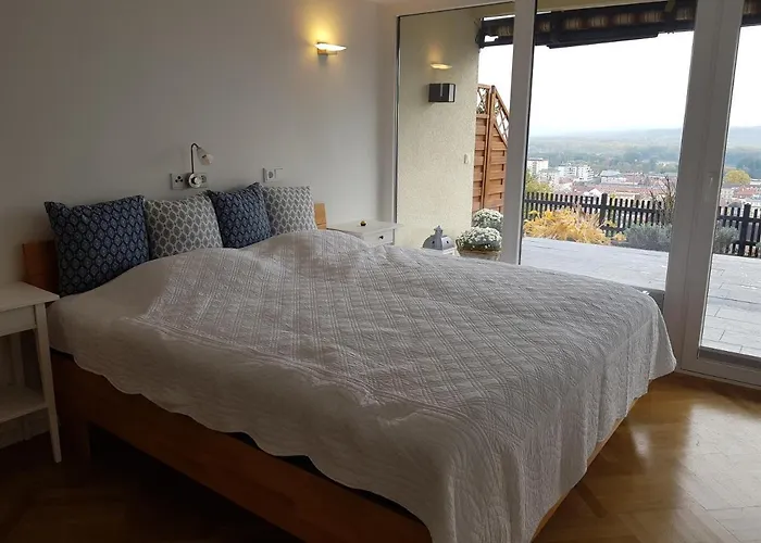 Appartement Blick Ueber Mit Terrasse Krems an der Donau