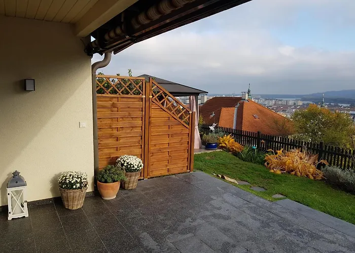 Blick Ueber Mit Terrasse Lägenhet *